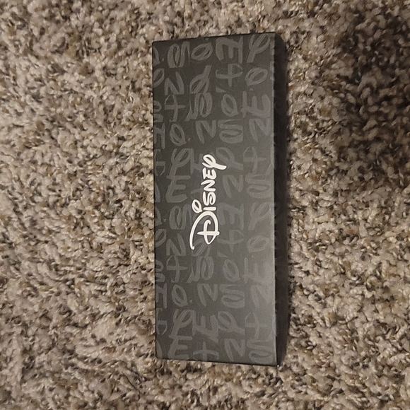 Disney Mickey mouse watch - Picture 2 of 6